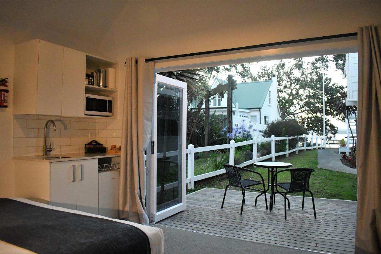 Hananui Lodge And Apartments Расселл Экстерьер фото