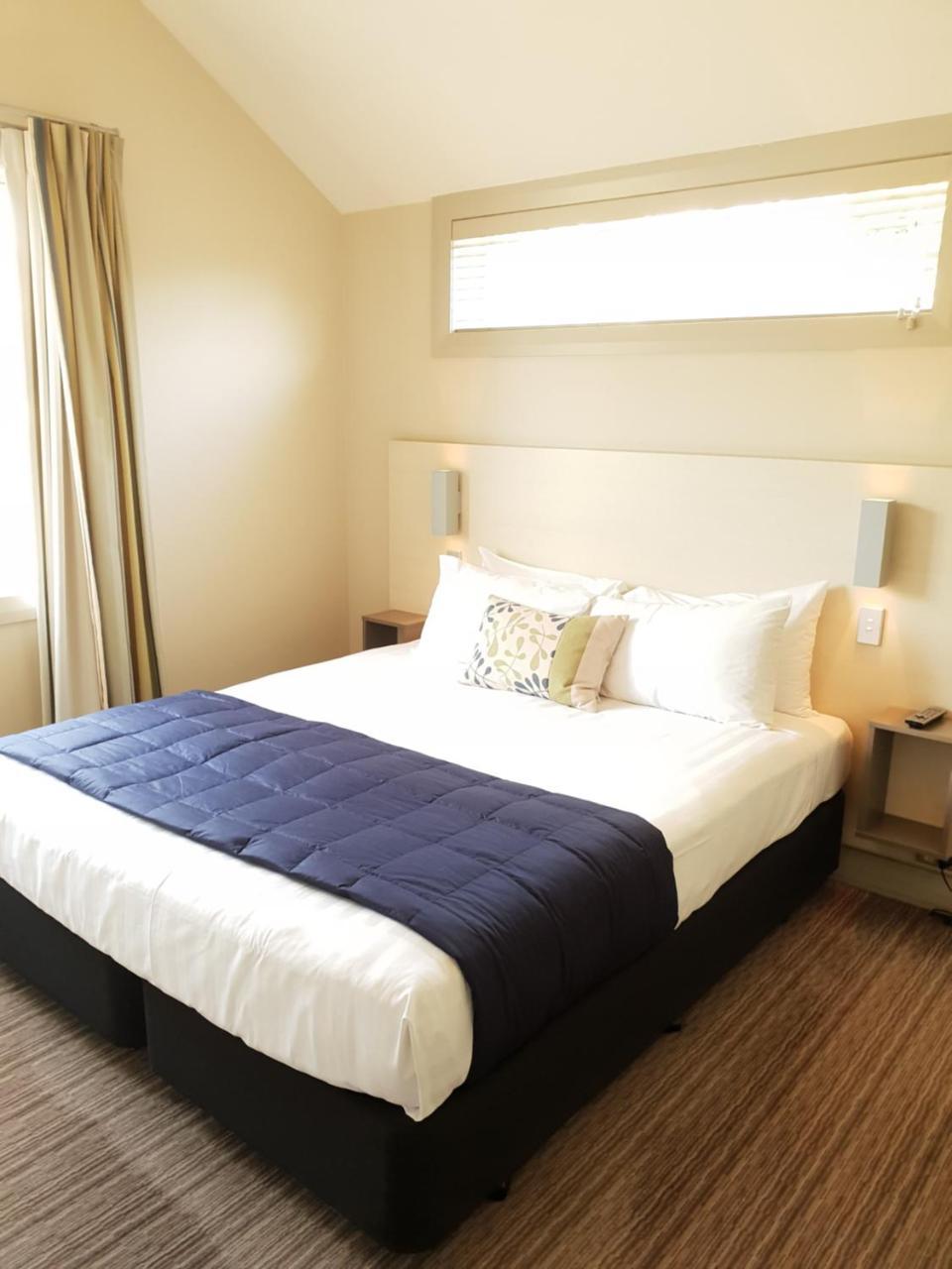 Hananui Lodge And Apartments Расселл Экстерьер фото
