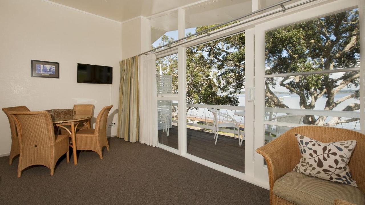 Hananui Lodge And Apartments Расселл Экстерьер фото