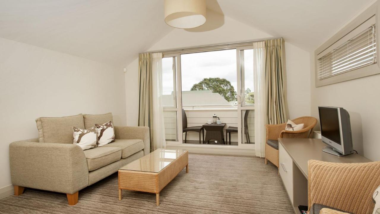 Hananui Lodge And Apartments Расселл Экстерьер фото