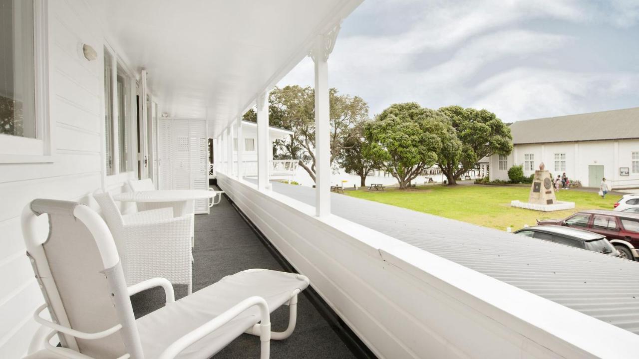 Hananui Lodge And Apartments Расселл Экстерьер фото